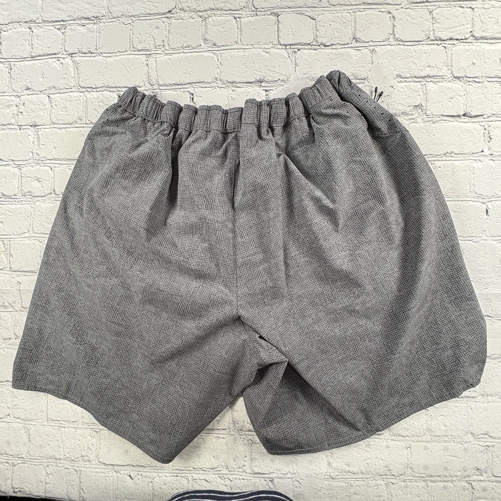 REI Co-op Active Pursuits Shorts Mens Large Grey Lined Running - Picture 2 of 5